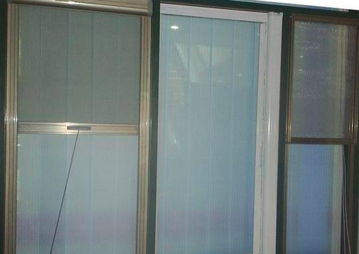 隐形防蚊纱窗门